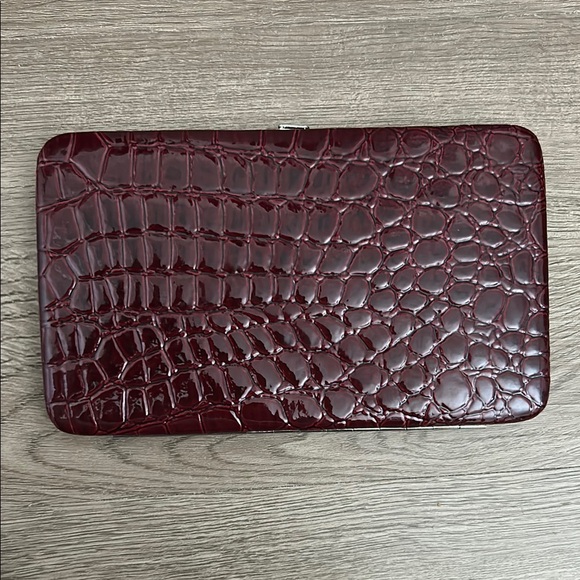 Vintage Faux Crocodile Embossed Deep Red / Burgundy Click Wallet / Clutch - Picture 4 of 16